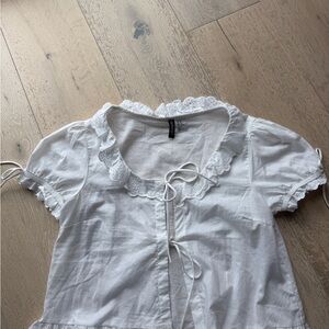 H&M White Eyelet Scallop Collar Tie-Front Top